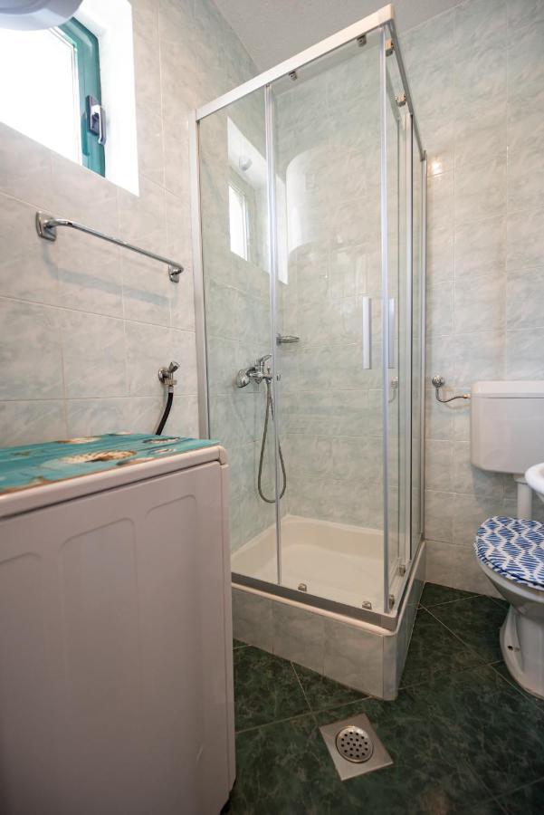 Apartmani Tome Zara Esterno foto