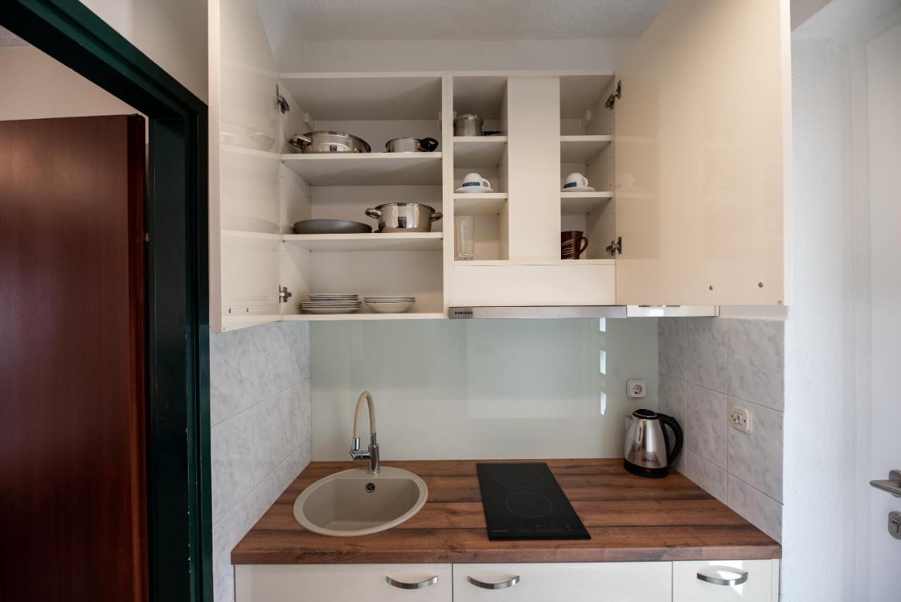 Apartmani Tome Zara Esterno foto