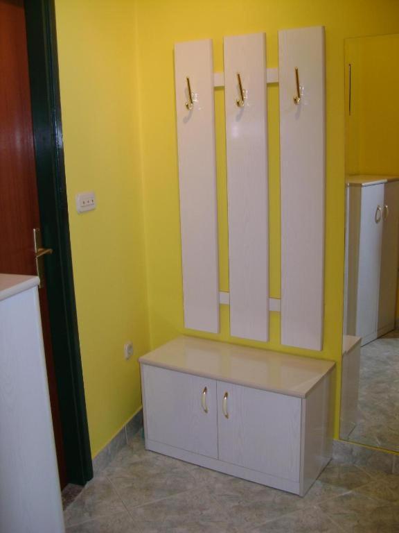 Apartmani Tome Zara Esterno foto