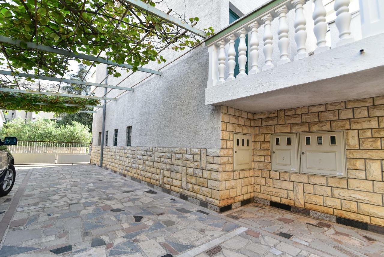 Apartmani Tome Zara Esterno foto
